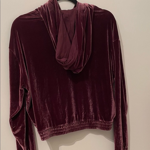 VS PINK Velour Crop Pullover - Picture 2 of 5